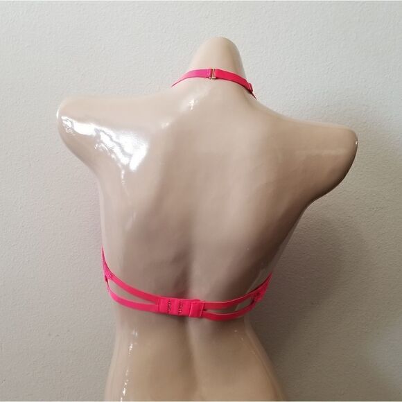 32D {Victoria's Secret } Red Lace Unlined Bra - Picture 2 of 12